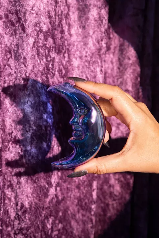 Blue Moon Pipe